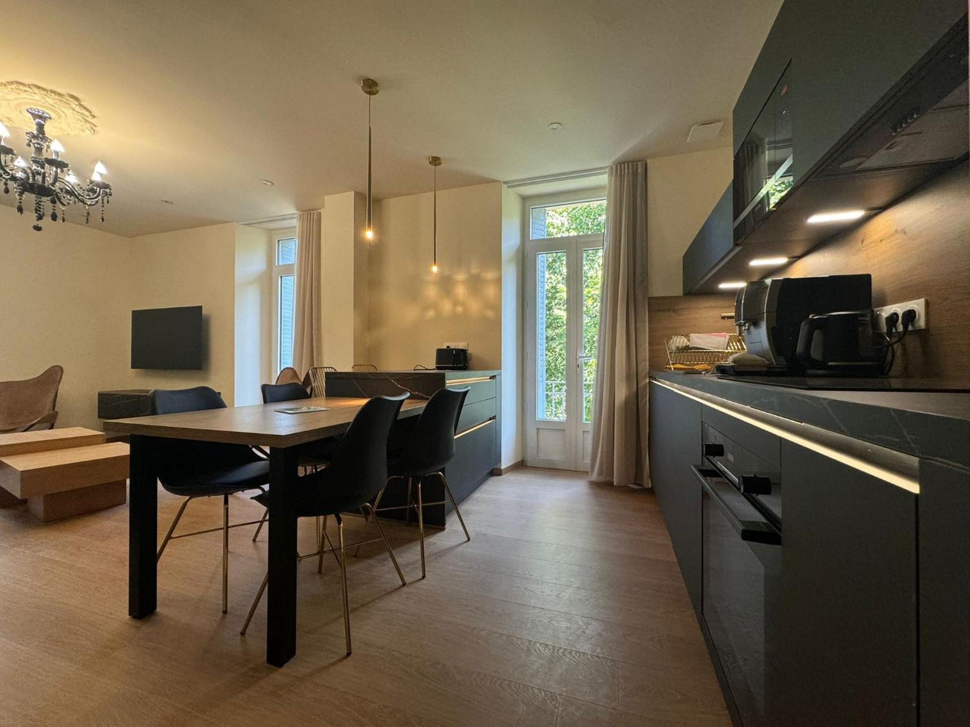Appartements Confortables Avec Vue Montagne - Residence Villa Belle Fleur Château-Ville-Vieille Extérieur photo