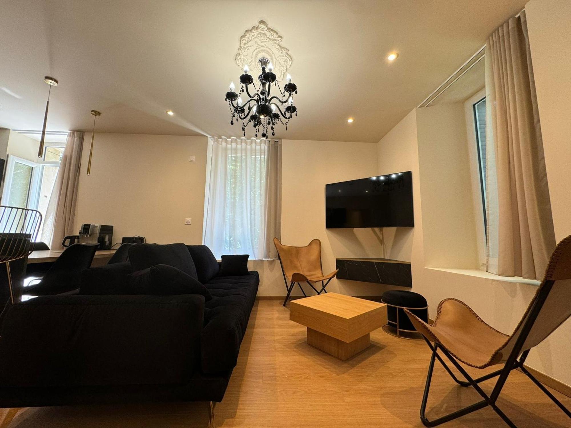 Appartements Confortables Avec Vue Montagne - Residence Villa Belle Fleur Château-Ville-Vieille Extérieur photo