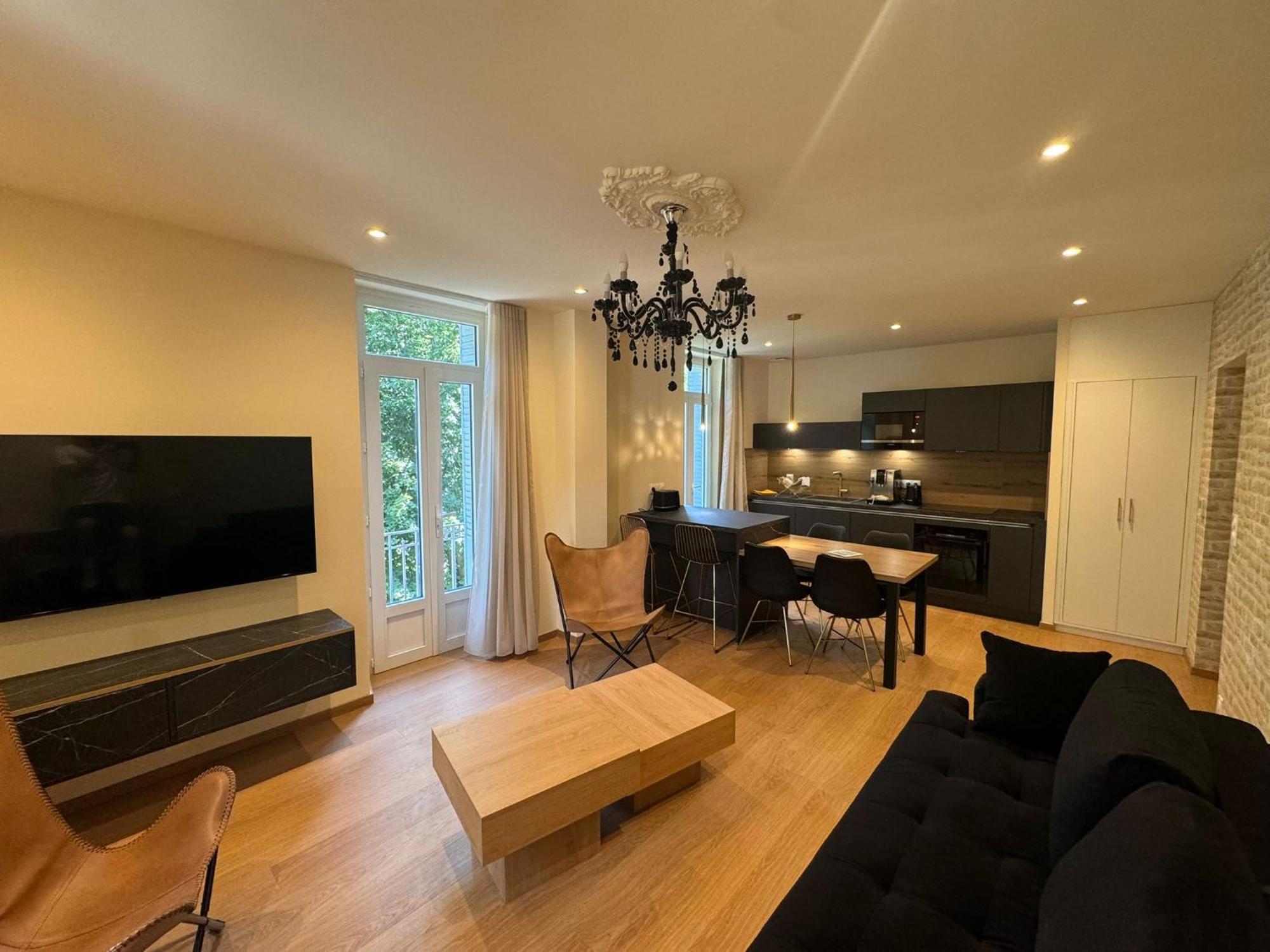 Appartements Confortables Avec Vue Montagne - Residence Villa Belle Fleur Château-Ville-Vieille Extérieur photo