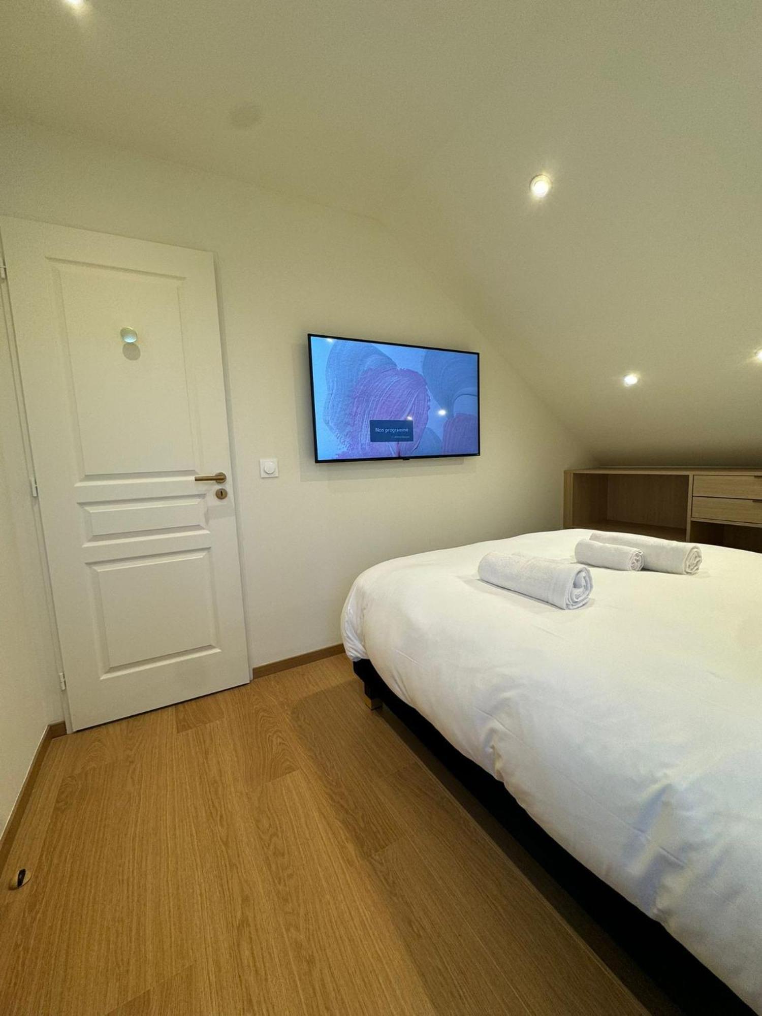 Appartements Confortables Avec Vue Montagne - Residence Villa Belle Fleur Château-Ville-Vieille Extérieur photo