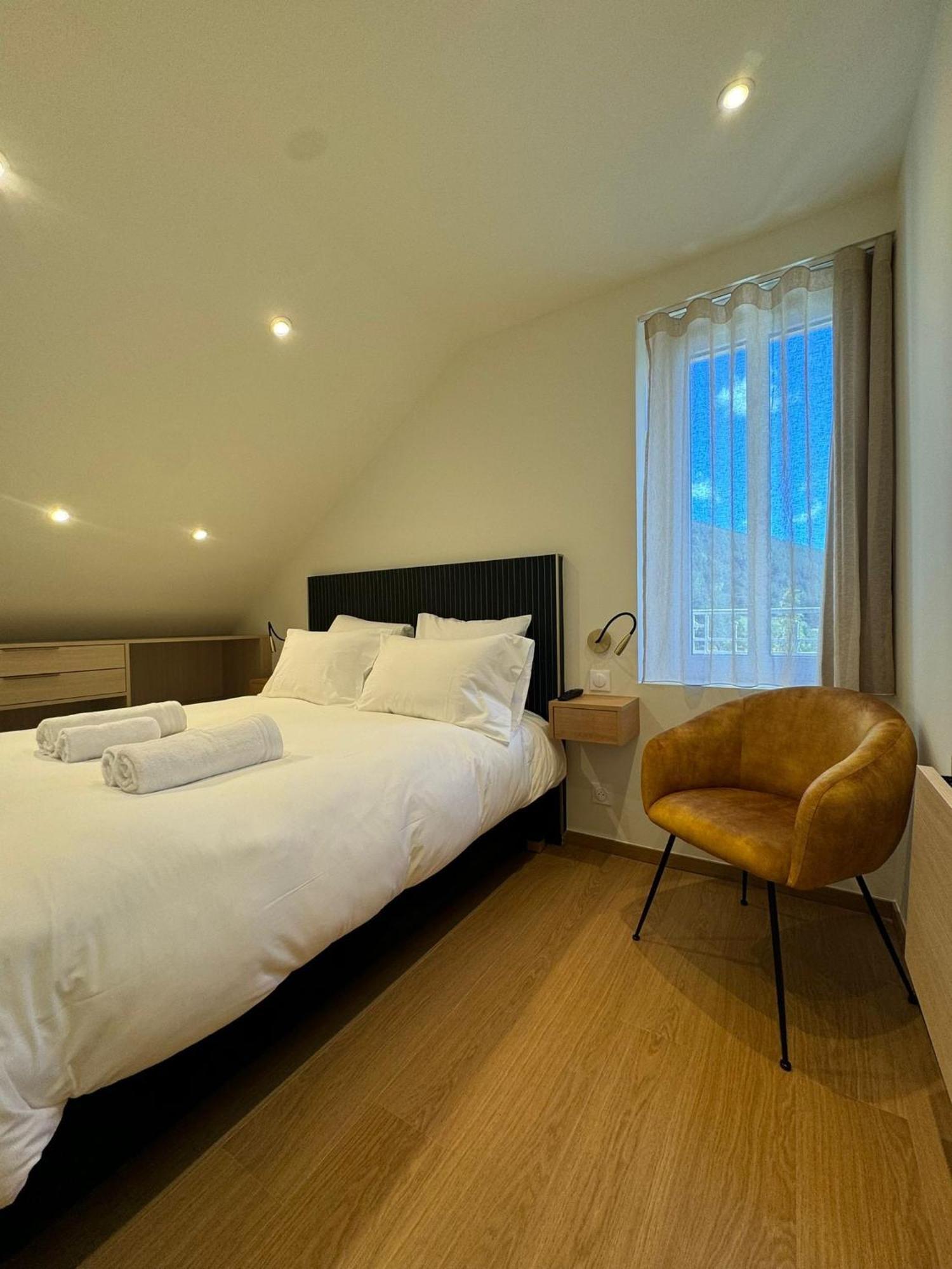 Appartements Confortables Avec Vue Montagne - Residence Villa Belle Fleur Château-Ville-Vieille Extérieur photo