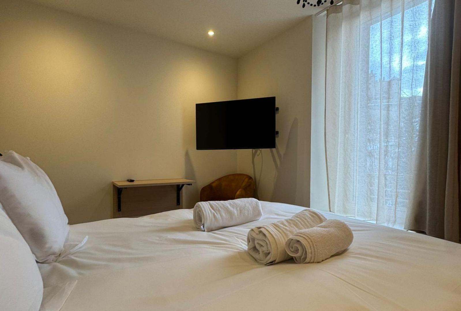 Appartements Confortables Avec Vue Montagne - Residence Villa Belle Fleur Château-Ville-Vieille Extérieur photo