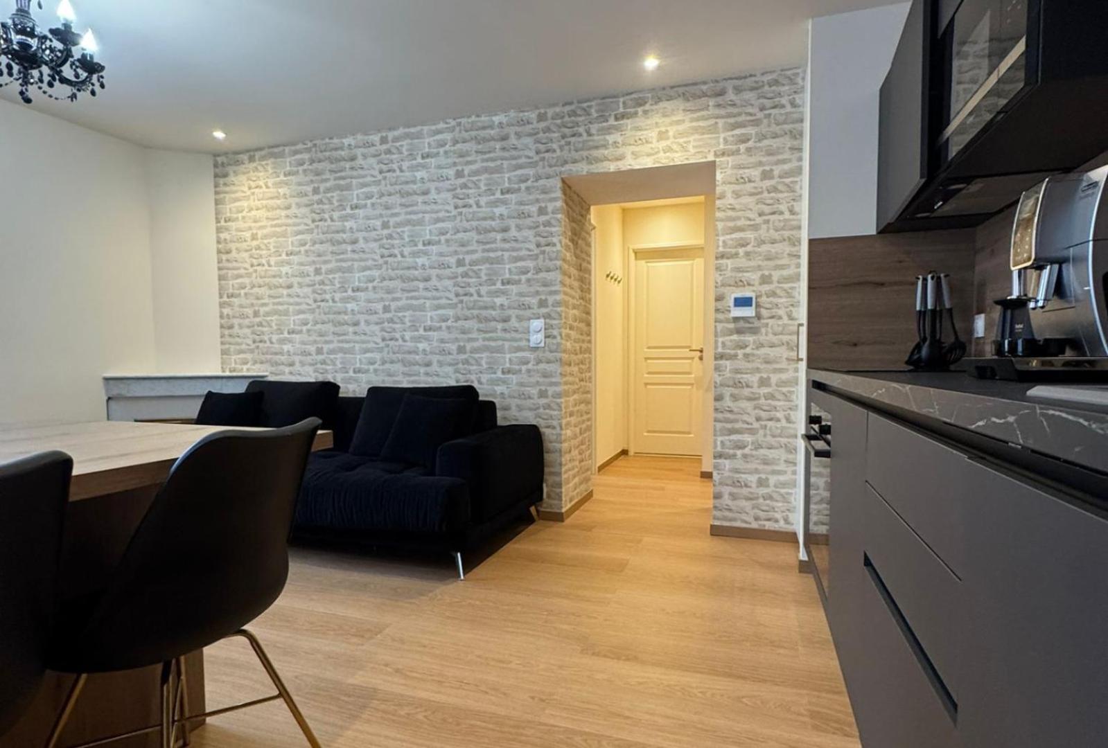 Appartements Confortables Avec Vue Montagne - Residence Villa Belle Fleur Château-Ville-Vieille Extérieur photo