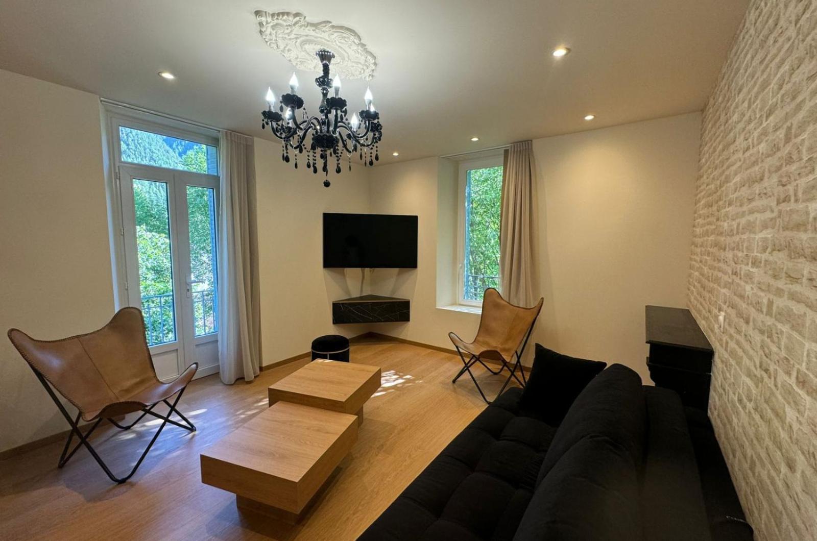 Appartements Confortables Avec Vue Montagne - Residence Villa Belle Fleur Château-Ville-Vieille Extérieur photo