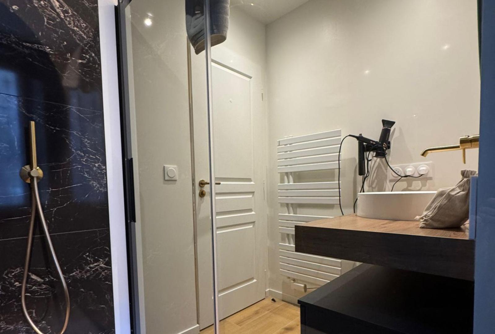 Appartements Confortables Avec Vue Montagne - Residence Villa Belle Fleur Château-Ville-Vieille Extérieur photo
